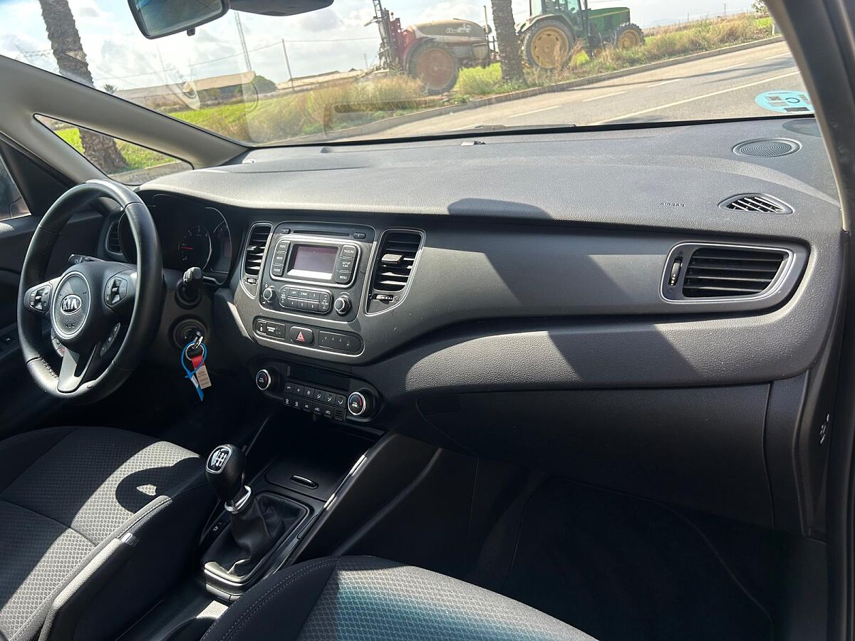 KIA CARENS CONCEPT 1.7 VGT CRDI SPANISH LHD IN SPAIN ONLY 65000 MILES SUPER 2019